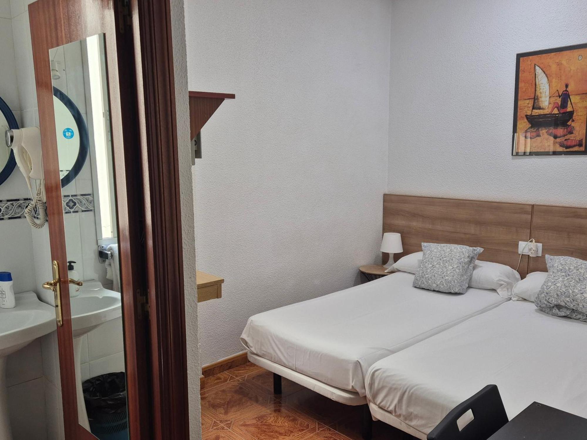 Hostal Zamoran -Madrid Centro Gran Via Sol- — Photos 2